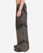 Laden Sie das Bild in den Galerie-Viewer, ADR SHADOWPLAY SCALE DENIM JEANS