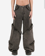 Laden Sie das Bild in den Galerie-Viewer, ADR SHADOWPLAY SCALE DENIM JEANS