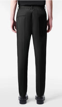 Laden Sie das Bild in den Galerie-Viewer, DRYKORN CHASEY DRYNAMIC BLACK