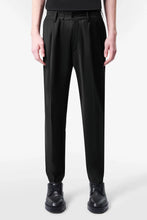 Laden Sie das Bild in den Galerie-Viewer, DRYKORN CHASEY DRYNAMIC BLACK