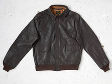 Laden Sie das Bild in den Galerie-Viewer, AVI LEATHER A-2 HERITAGE LEATHER JACKET SEAL BROWN