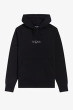 Laden Sie das Bild in den Galerie-Viewer, FRED PERRY HOODED EMBROIDERED SWEATSHIRT BLACK